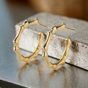 NEW 18K yellow gold plated C shape hoop earrings jewelry B28A